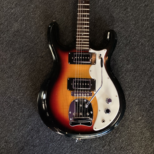 【希少美品】Burns Club Model BATWING Sunburst Burns Club Series Batwing electric guitar, made in Korea