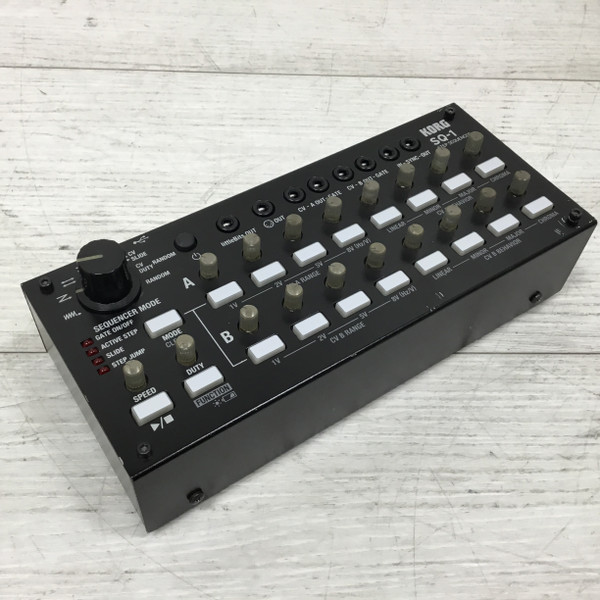 Used BEHRINGER TD-3-AM ANALOG BASS LINE SYNTHESIZER