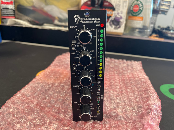 美品！動作確認済！】ALESIS 3632 コンプレッサー Alesis 3632
