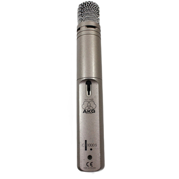 AKG P220 – United States