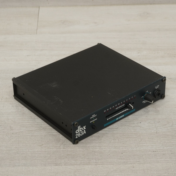 アンプ DBX 1066 compressor DBX 1066 Compressor / Limiter / Gate ⋆ CUE Sale