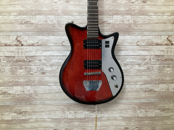 【希少美品】Burns Club Model BATWING Sunburst Burns Club Series Batwing electric guitar, made in Korea