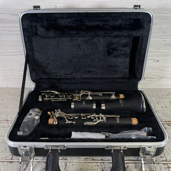 Used Yamaha YCL-250 Clarinets Clarinets