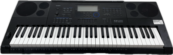Used Yamaha PSR-E413 61-Key Keyboard