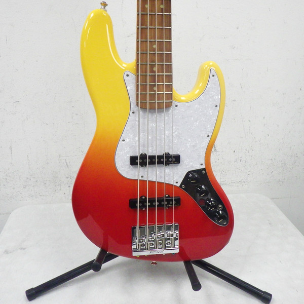 中古・美品 Lakland Skyline 55-01 (USA仕様) 中古・美品 Lakland Skyline 55-01 (USA仕様) Used Lakland 55