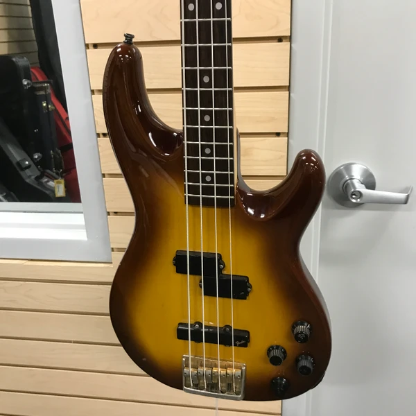 Used Squier MUSICMASTER BASS Vintage P Type Bass Guitar Black 4-String