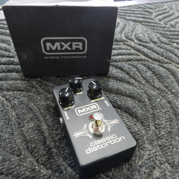 Used FENDER DISTORT COMPETITION SERIES Guitar Pedal