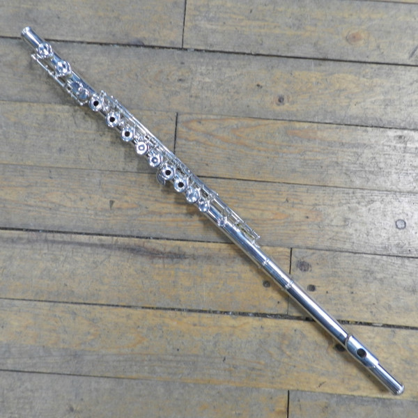Used Yamaha 221 FLUTE Student Flute