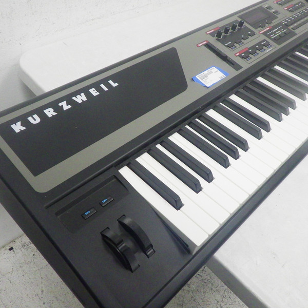 Used Ensoniq MR61 Synthesizer 61-Key
