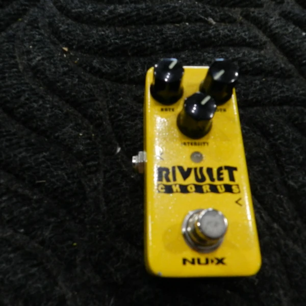 Used Arion MCH-2 BASS CHORUS Chorus Pedal