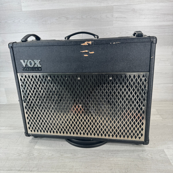Used Fender FRONTMAN 212R 2 x 12 Solid State Amplifier 2 x 12