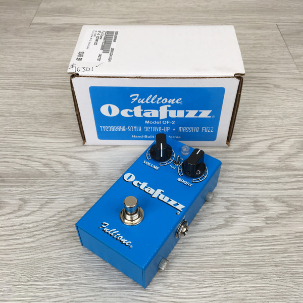 Used Behringer FUZZ BENDER Fuzz Pedal