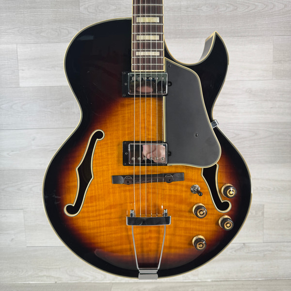 フルアコ Ibanez AK85-DVS-12-01 Ibanez AK85-DVS-12-01 – Chicago Music Exchange