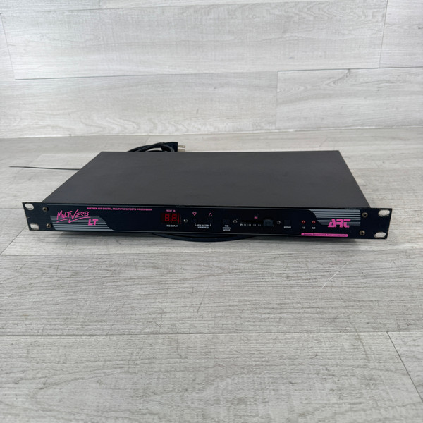 Used Zoom STUDIO 1204 W/ADPT Multi Effects