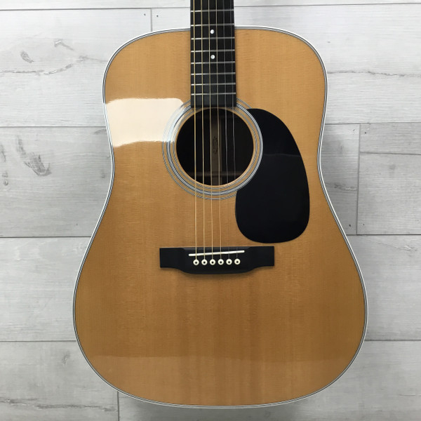 Used Martin D-18V DREADNOUGHT Solid Top Acoustic Guitar Natural