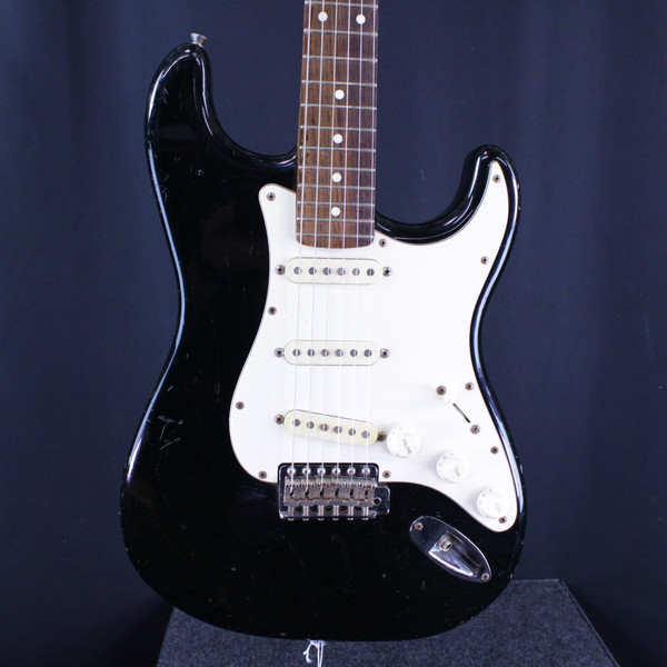 Used Fernandes STRAT COPY Vintage S Type Electric Guitar Silver