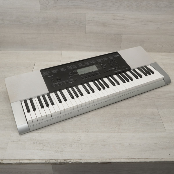 Used Casio CTK-6200 W/AC 61-Key Keyboard 61-Key