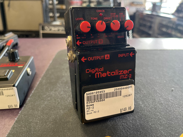 BOSS Digital lizer MZ-2 ギターエフェクター Boss MZ-2 Digital Metalizer - What To Know & Where To Buy