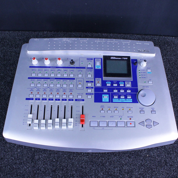 Used Zoom MRS-1608 W/ MANUAL Compact Recording Device