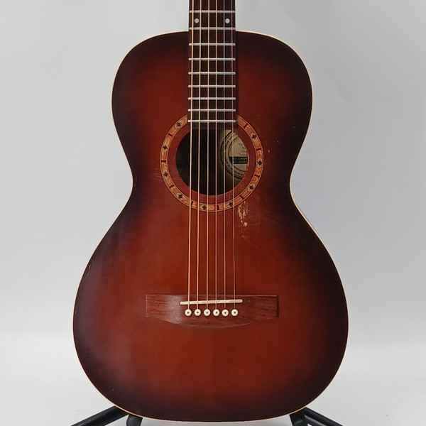 Art&Lutherie Ami Cedar Antique Burst