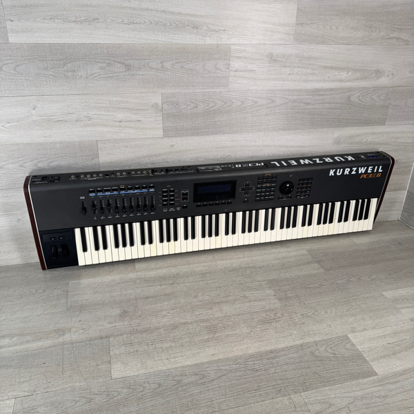Used Yamaha MOTIF XF8 SYNTHESIZER 88-Key Synthesizer 88-key