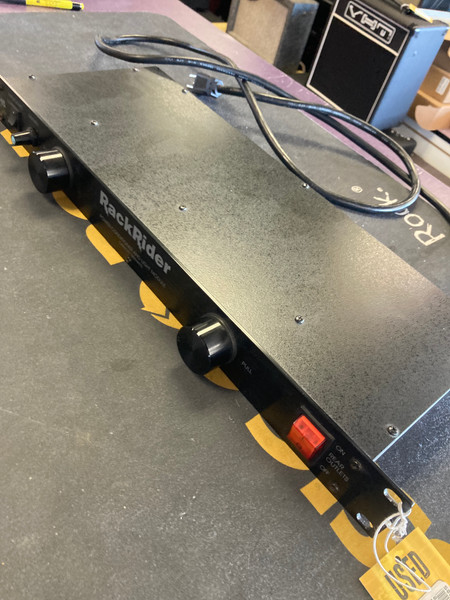 Used Rack Rider RR-15NL POWER CONDITIONER Power Conditioner