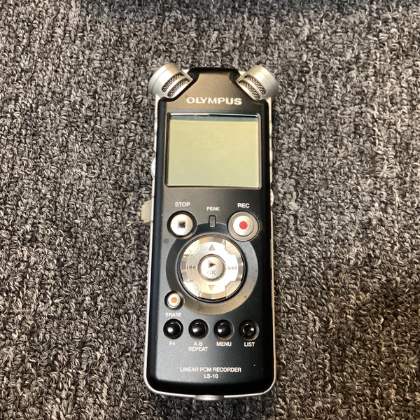 Used Korg D8 DIGITAL RECORDING STUDIO Compact Recording Device