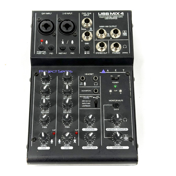 Used Yamaha MG8/2FX W/18.5VDC Compact Mixer
