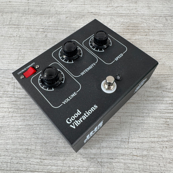 Used MYTHOS PEDALS THE FATES ANALOG BBD CHORUS Guitar Pedal