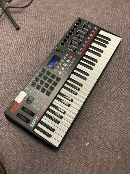 【未使用現状品】 YAMAHA 電子キーボード　DGX-230 未使用現状品】 YAMAHA 電子キーボード DGX-230 Yamaha Portable