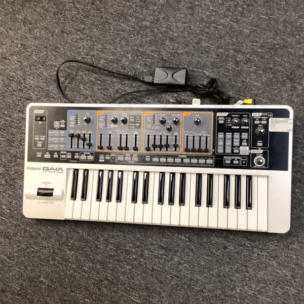 Used Yamaha REFACE CP W/12VDC 49-Key Synthesizer 49-Key