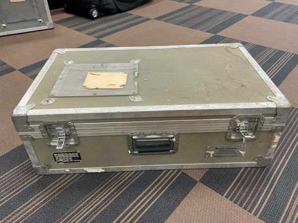 Used 26 IN X 21 IN ROAD CASE Medium Road Case