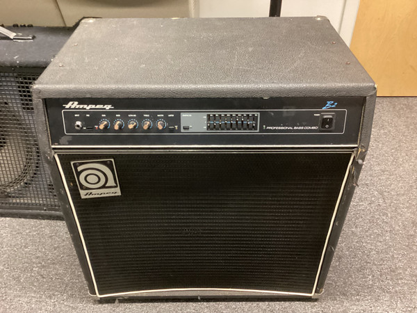 Used Hartke 1415 COMBO 1 x 15 Bass Combo Amplifier 1 x 15