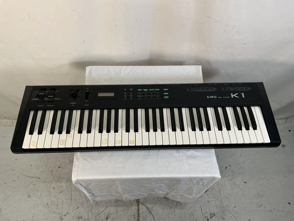 Used Alesis Qs6.1 Vintage 61-key Synthesizer