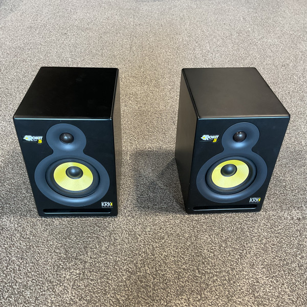 Used Event TR8 STUDIO MONITOR PAIR Powered Studio Monitor
