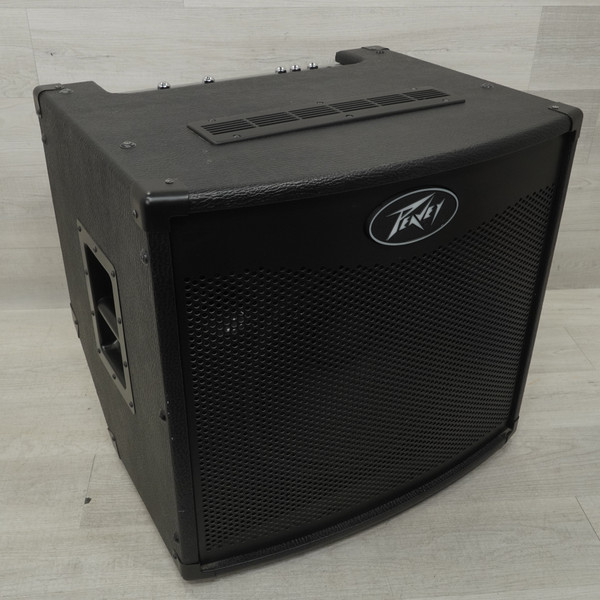 Used Peavey TNT 115 1 x 15 Bass Combo Amplifier 1 x 15