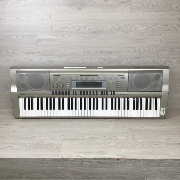 Used Casio WK-200 76-KEY KEYBOARD W/AC 76-Key Keyboard 76-key