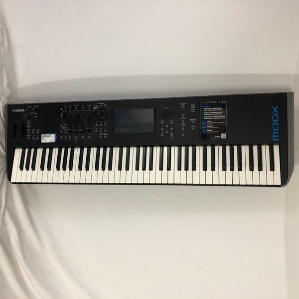 Used Roland FANTOM X7 SYNTHESIZER 76-Key Synthesizer 76-key