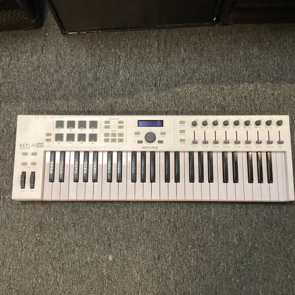 Used Korg N1 Music Synthesizer - 88-key