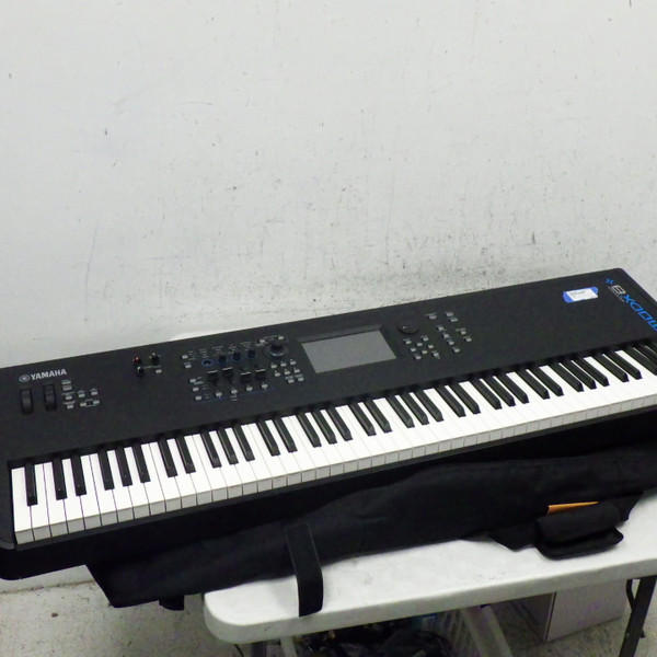 Used Yamaha MOTIF XS6 88-Key Synthesizer 88-key
