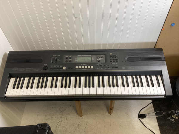 Used Casio WK-110 76-Key Keyboard 76-key