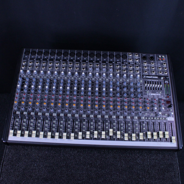 Used Zoom L-12 LIVE TRAK W/CASE Mixing Console