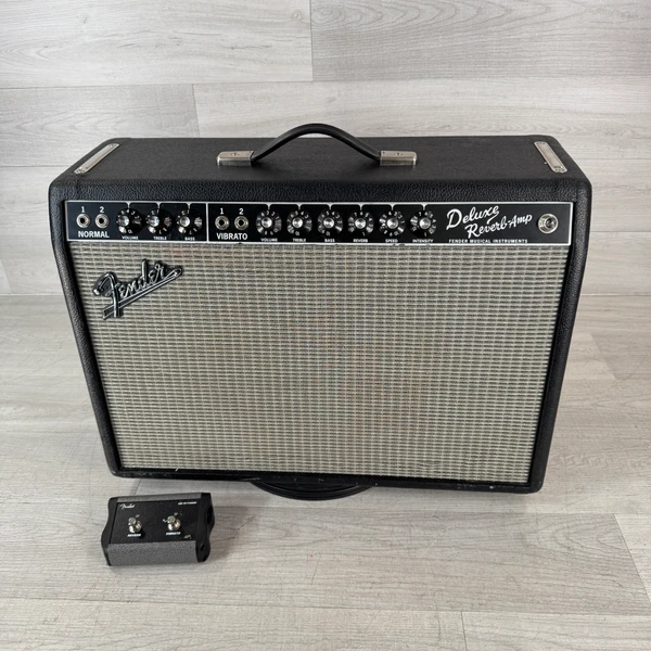 Used Fender TONE MASTER DELUXE REVERB W/ FTSW COVER 1 x 12 Solid