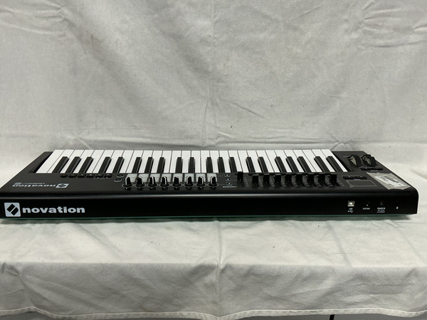 Used IK Multimedia IRIG KEYS I/O + CASE 49-Key Controller 49-Key
