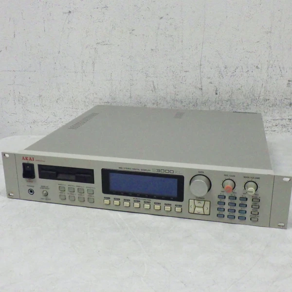Used Akai S3000XL Vintage Rackmount Synthesizer Rackmount