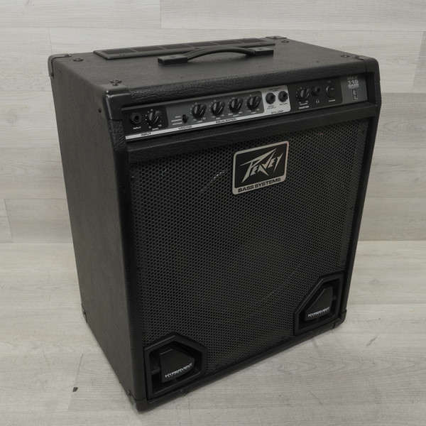 Used Peavey TNT 115 1 x 15 Bass Combo Amplifier 1 x 15