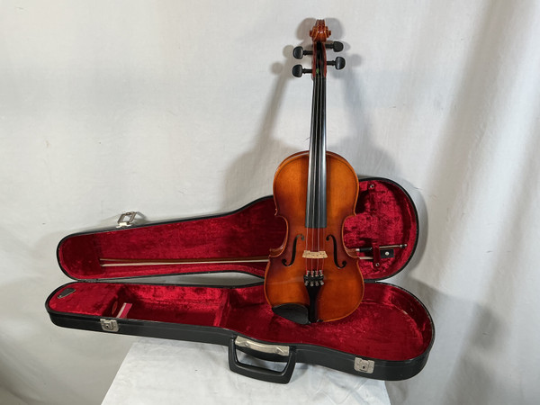 Used William Lewis & Son The Artisan Model 70 3/4 Violin