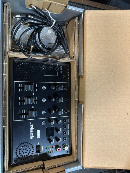 Used Korg VOLCA BEATS Compact Synthesizer Compact