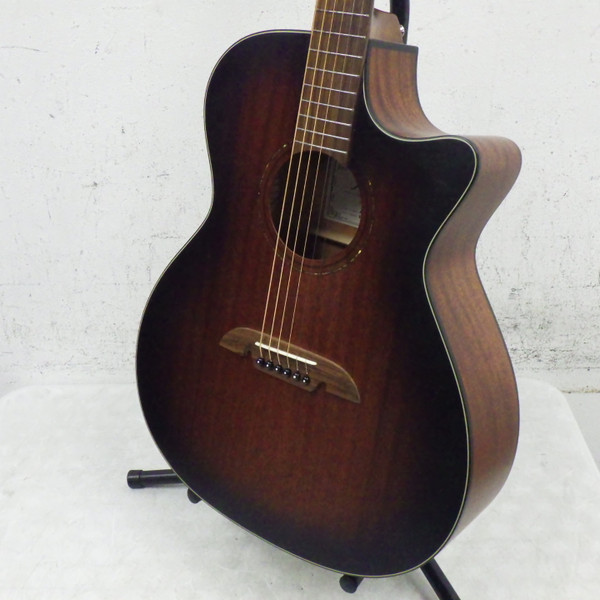 Used RAIMUNDO GUITARRAS ARTESANAS 118 Solid Top Acoustic Guitar