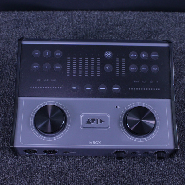 Used Focusrite 18I20 2ND GEN Computer Interface 2 A/D Recording Inputs